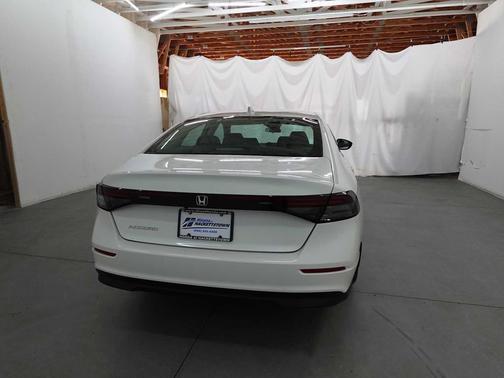 Platinum White Pearl 2023 Honda Accord EX