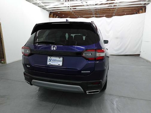 2023 Honda Pilot Touring 8-Passenger