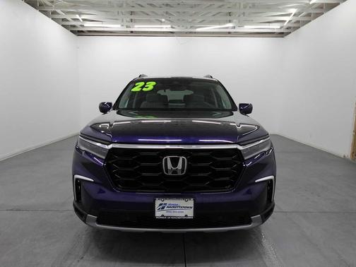 2023 Honda Pilot Touring 8-Passenger