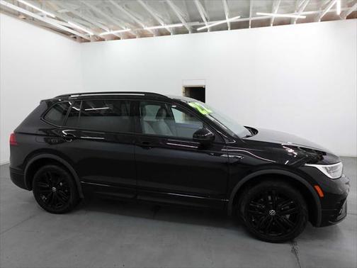2022 Volkswagen Tiguan 2.0T SE R-Line Black 4MOTION