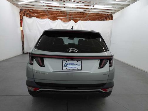 Shimmering Silver 2023 Hyundai TUCSON SEL