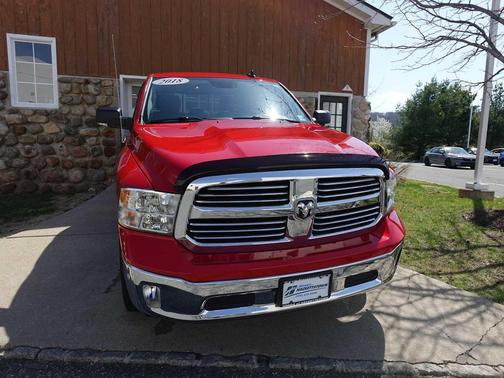 Flame Red Clearcoat 2018 RAM 1500 Big Horn