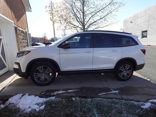 2022 Honda Pilot AWD Sport