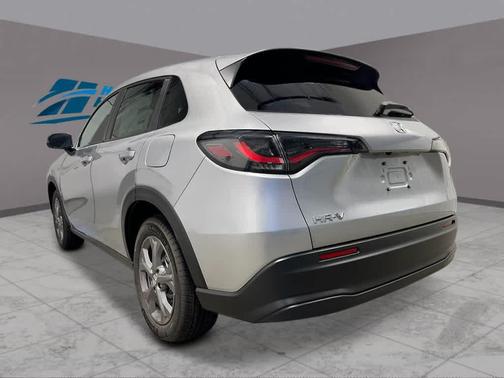 Solar Silver Metallic 2027 Honda HR-V LX