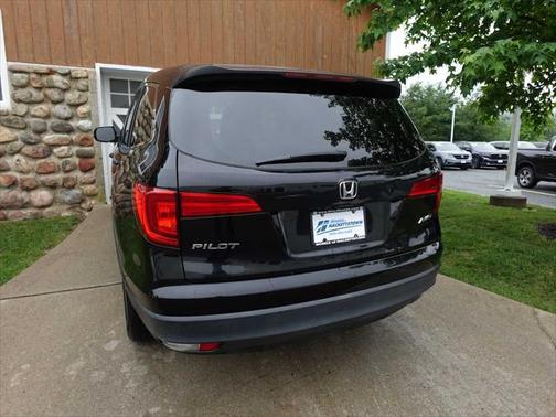 2016 Honda Pilot LX