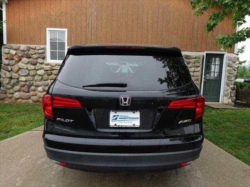 2016 Honda Pilot LX