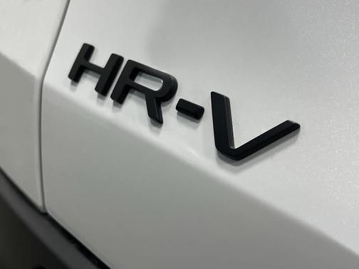 Platinum White Pearl 2026 Honda HR-V AWD Sport