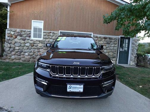 2022 Jeep Grand Cherokee 4xe Base