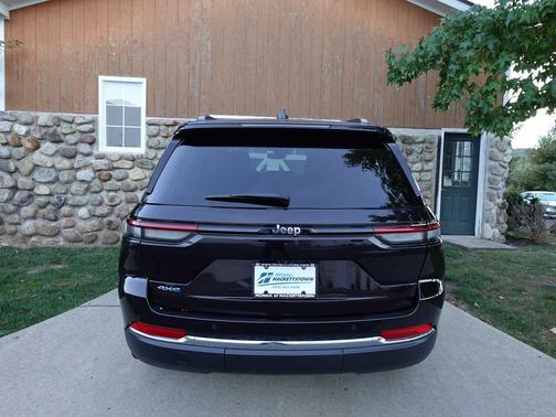 2022 Jeep Grand Cherokee 4xe Base