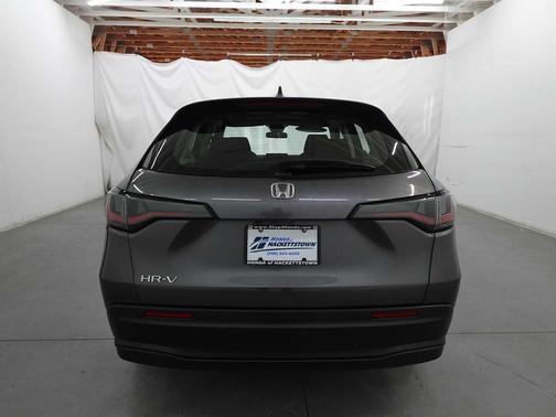 Modern Steel Metallic 2024 Honda HR-V LX