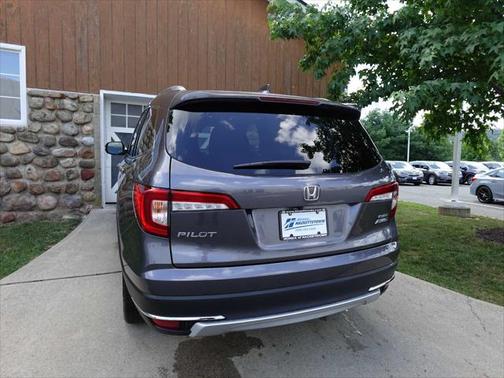 2022 Honda Pilot AWD Elite