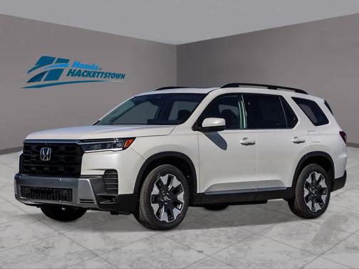 Platinum White Pearl 2026 Honda Pilot Touring 8-Passenger