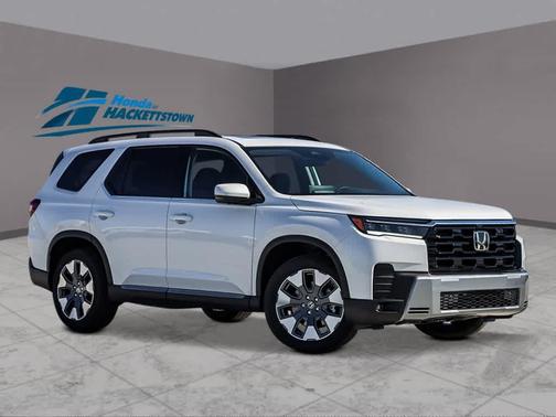 Platinum White Pearl 2026 Honda Pilot Touring 8-Passenger