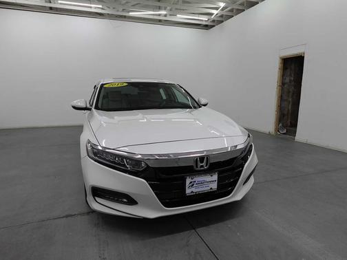 Platinum White Pearl 2019 Honda Accord EX-L