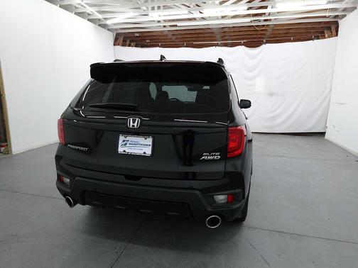 2023 Honda Passport AWD Elite