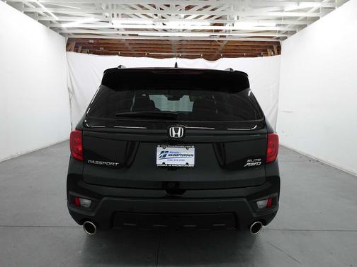 2023 Honda Passport AWD Elite