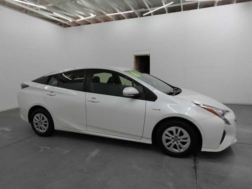 2016 Toyota Prius Two