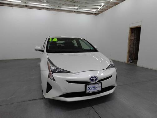 2016 Toyota Prius Two