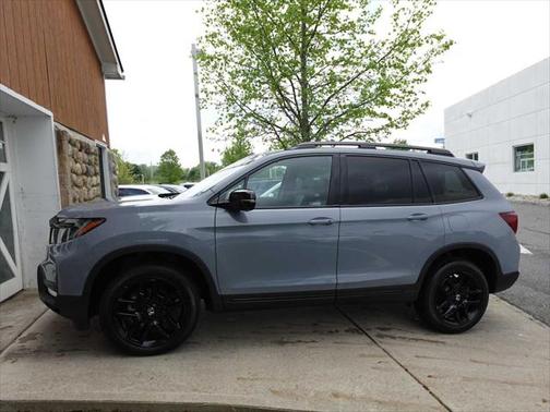 2024 Honda Passport AWD Black