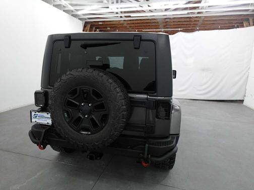 Granite Crystal Metallic Clearcoat 2016 Jeep Wrangler Backcountry