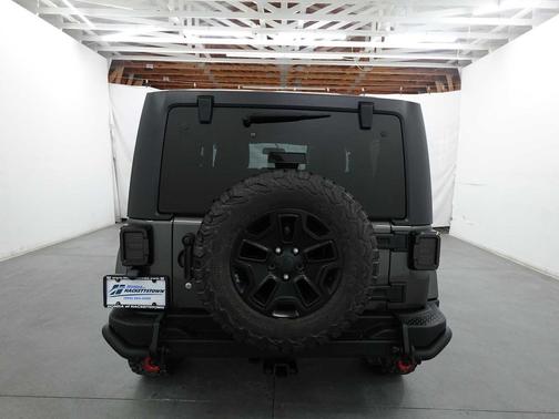 Granite Crystal Metallic Clearcoat 2016 Jeep Wrangler Backcountry