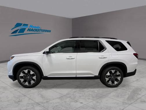 Platinum White Pearl 2026 Honda Pilot Elite