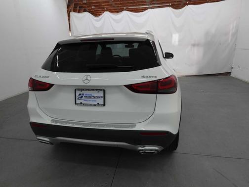 Polar White 2023 Mercedes-Benz GLA 250 4MATIC