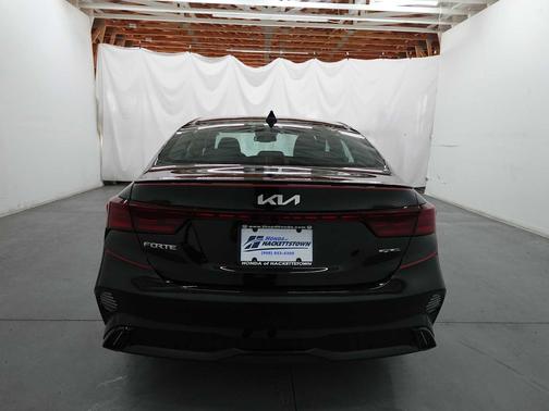 Aurora Black 2023 Kia Forte GT-Line
