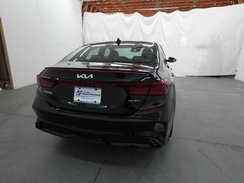 Aurora Black 2023 Kia Forte GT-Line