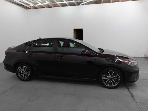 Aurora Black 2023 Kia Forte GT-Line