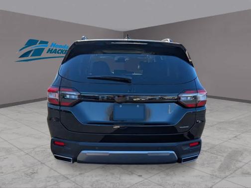 Crystal Black Pearl 2026 Honda Pilot Touring 8-Passenger