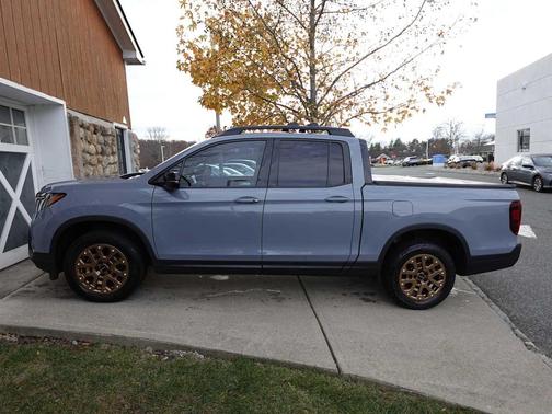 2023 Honda Ridgeline Black