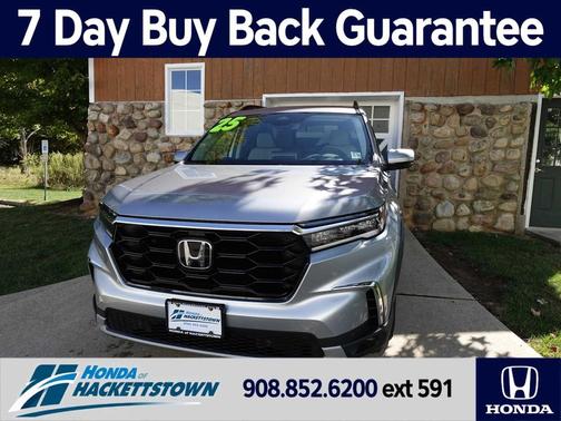 2025 Honda Pilot Touring 8-Passenger