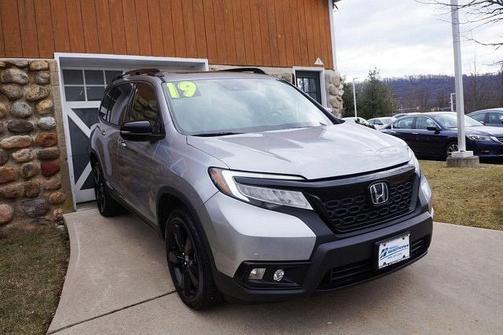 Lunar Silver Metallic 2019 Honda Passport Elite