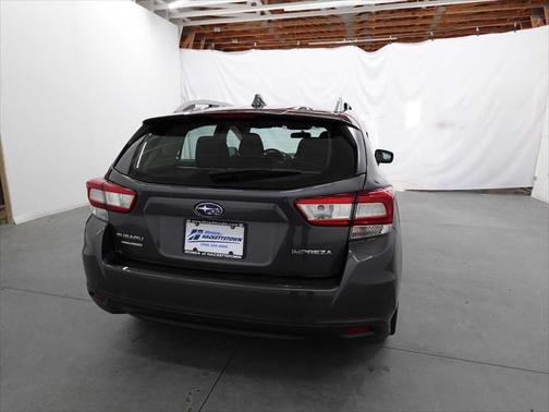 2019 Subaru Impreza 2.0i Premium