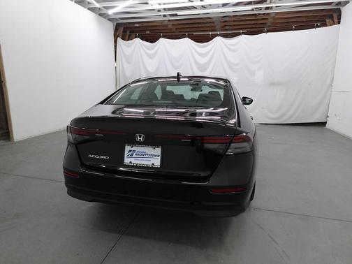 Crystal Black Pearl 2023 Honda Accord LX 1.5T