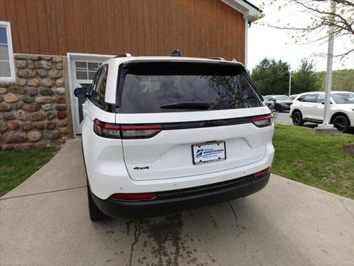 2023 Jeep Grand Cherokee Altitude