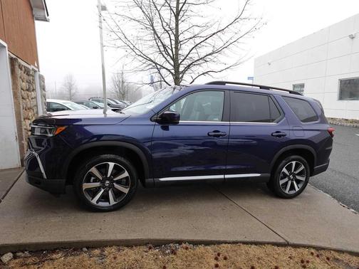 2024 Honda Pilot Touring 8-Passenger