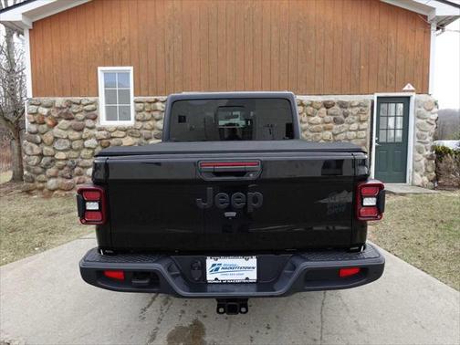 2021 Jeep Gladiator Willys 4x4