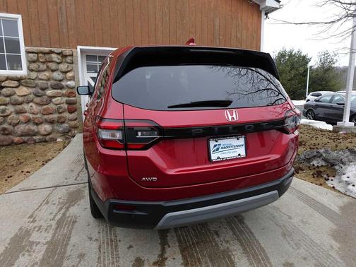 2023 Honda Pilot AWD EX-L 8 Passenger