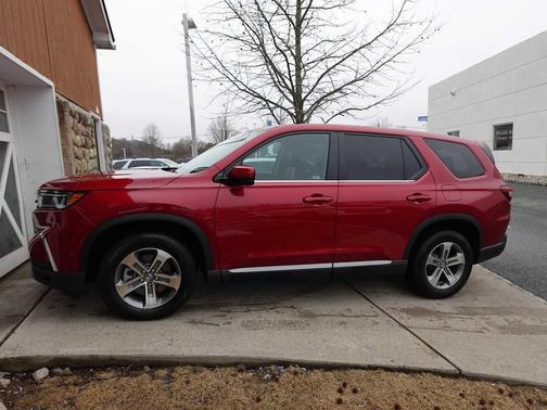 2023 Honda Pilot AWD EX-L 8 Passenger