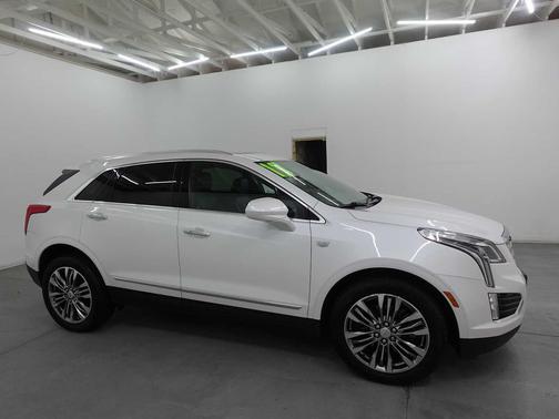 2017 Cadillac XT5 Premium Luxury