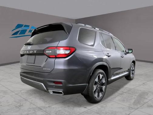 2026 Honda Pilot Touring 8-Passenger