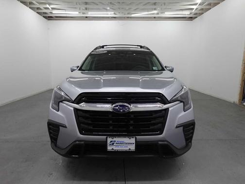 Ice Silver Metallic 2025 Subaru Ascent Premium 8-Passenger