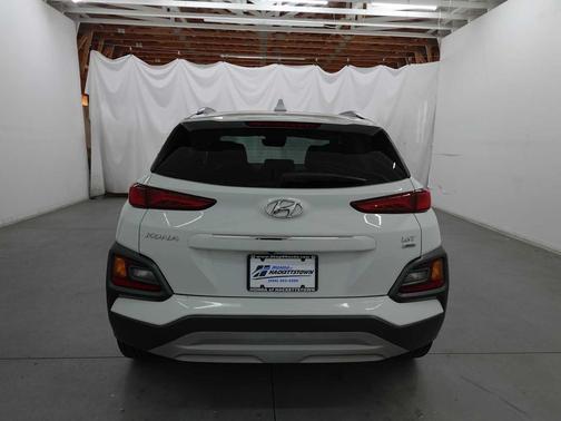 Chalk White 2021 Hyundai KONA Limited