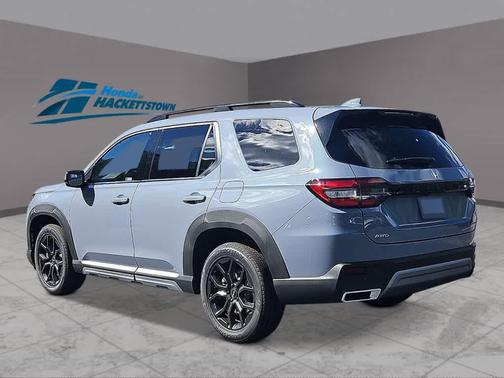 2025 Honda Pilot Touring 8-Passenger