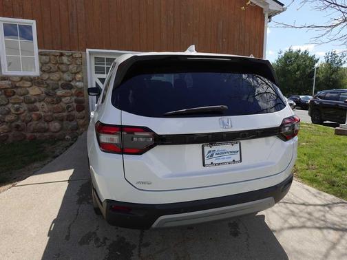 Platinum White Pearl 2024 Honda Pilot EX-L