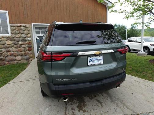 2022 Chevrolet Traverse LT Cloth