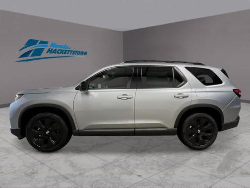 Solar Silver Metallic 2026 Honda Pilot Black Edition