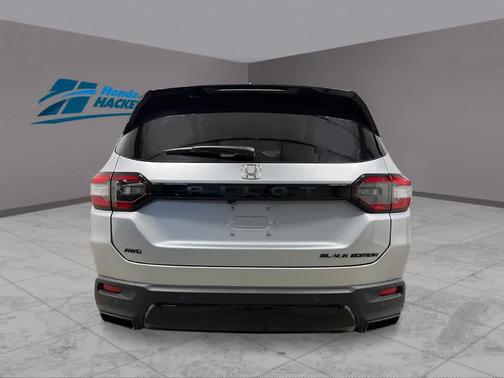 Solar Silver Metallic 2026 Honda Pilot Black Edition